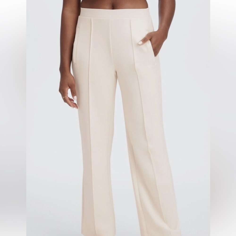 Fabletics Women’s Wide Leg Pants , Cream, 1X
